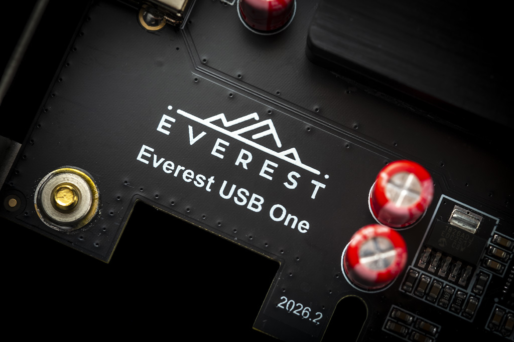 Everest USB One — board detail
